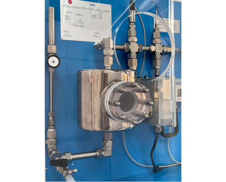 COMPUTER CONTROLLED SATURATION PRESSURE UNIT - TSPC